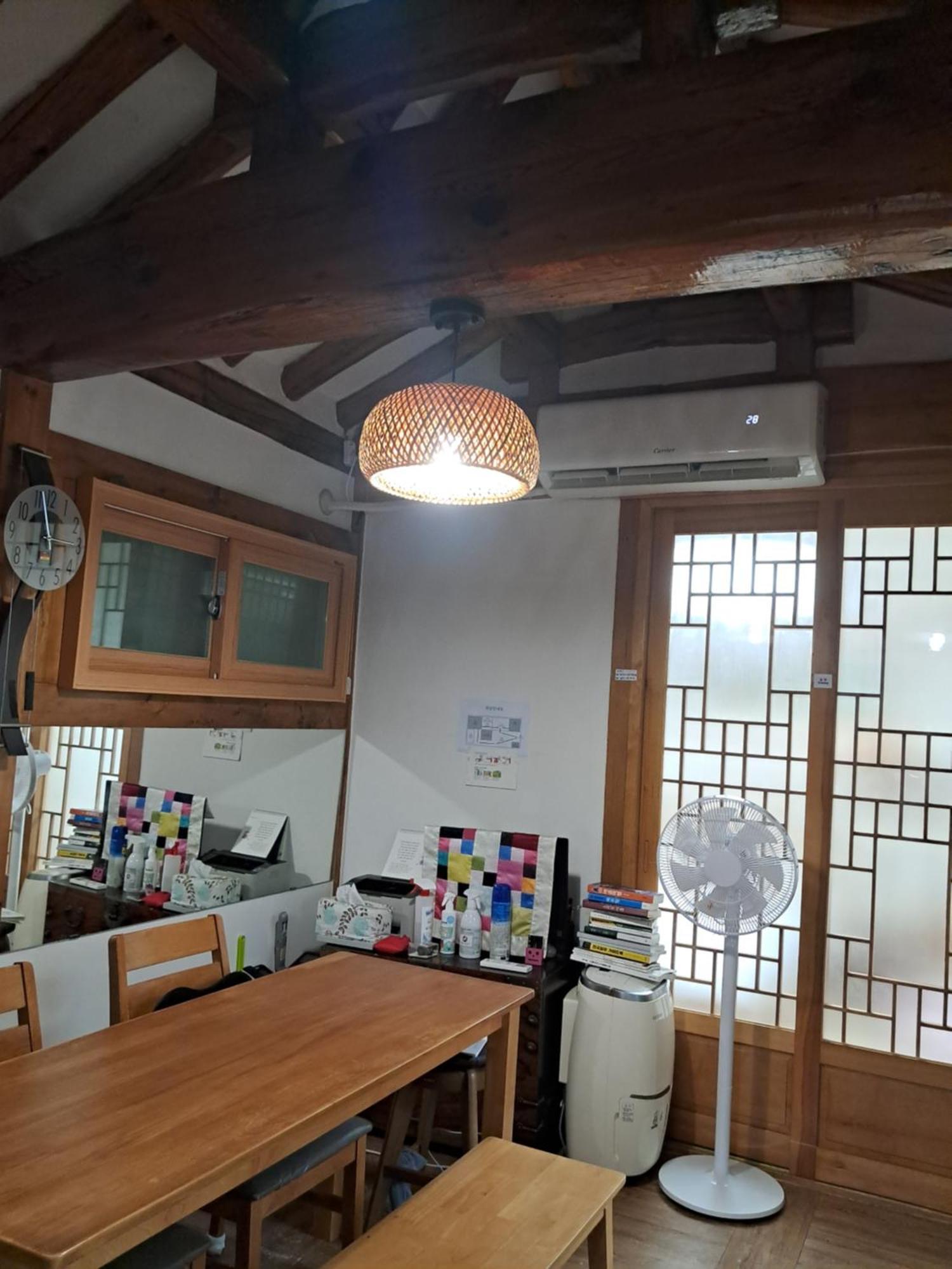 Hanok Guesthouse Nuha Сеул Экстерьер фото